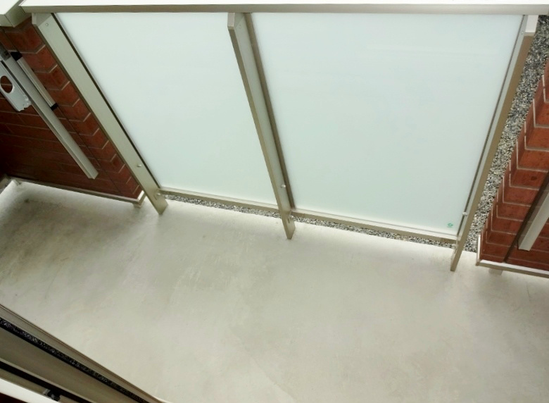 バルコニー　ベランダ