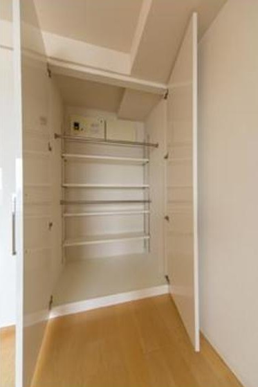 収納　※別部屋の参考写真になります。