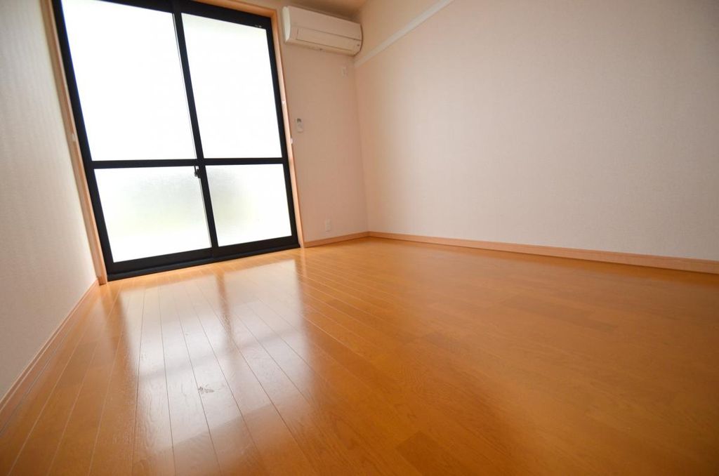 その他設備　エアコンあります　２階純炭