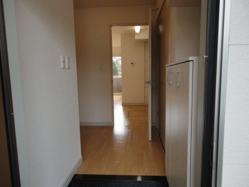 玄関　図面と現状に相違がある場合には現状を優先