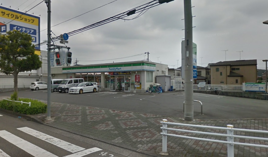 コンビニ　ファミリーマート秀栄高専通り店（コンビニ）まで503m