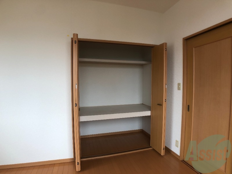 収納　クローゼット。荷物がたくさんあっても問題ないですね。