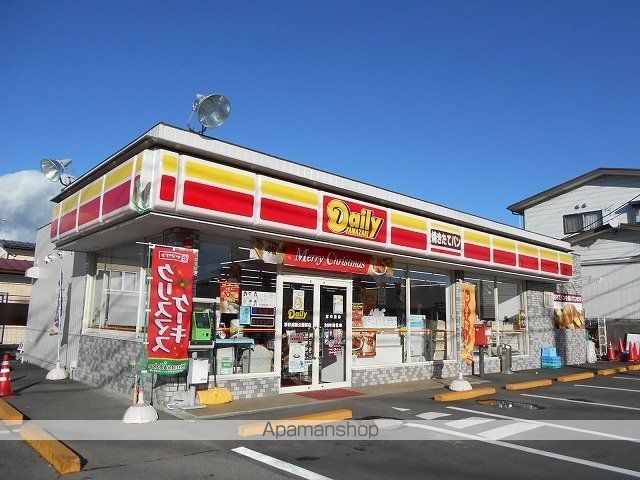 コンビニ　デイリーヤマザキ茅野運動公園前（コンビニ）まで840m