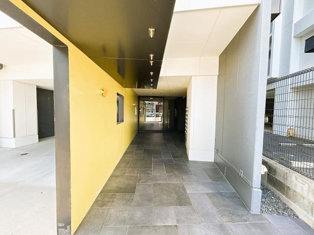 エントランス　エントランス