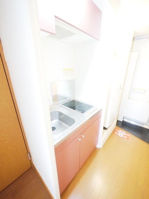 キッチン　★コンパクトなキッチンです★