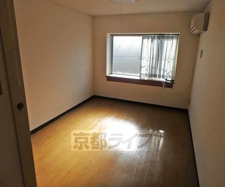 居室・リビング　日当たりのよいリビングです