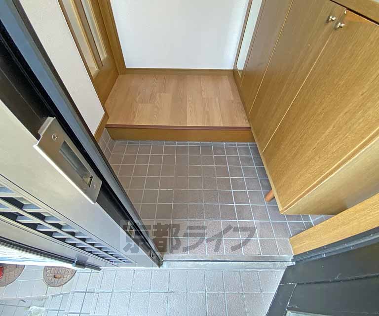 玄関　玄関です。