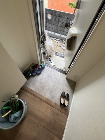 玄関　収納もある玄関です