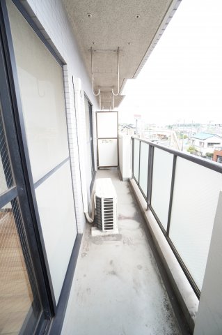 バルコニー　※同物件・同タイプの写真です。