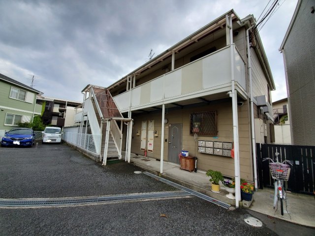 建物外観　トランクルーム付きです