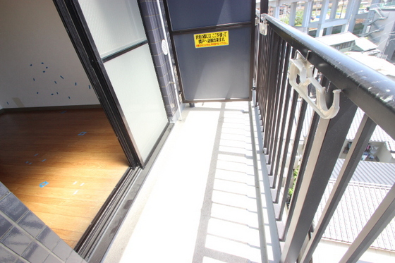 バルコニー　※別部屋の写真です