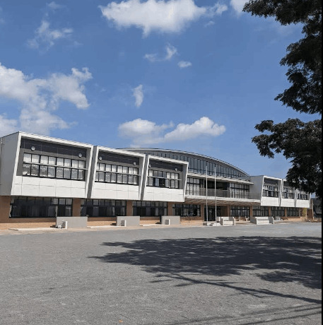 小学校　いなべ市立笠間小学校（小学校）まで2383m