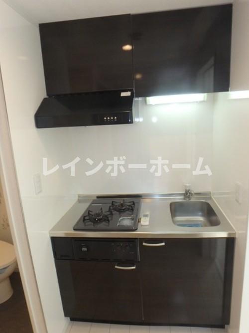 キッチン　コンパクトなキッチンで掃除もラクラク