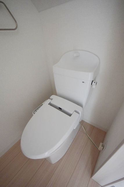 トイレ　★お部屋探しは株式会社タウンハウジング東京まで★