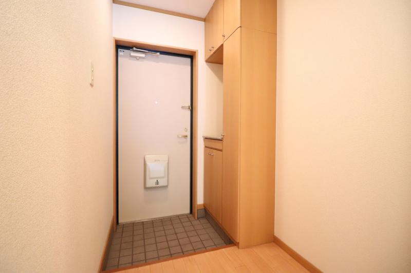 玄関　シューズボックス付き