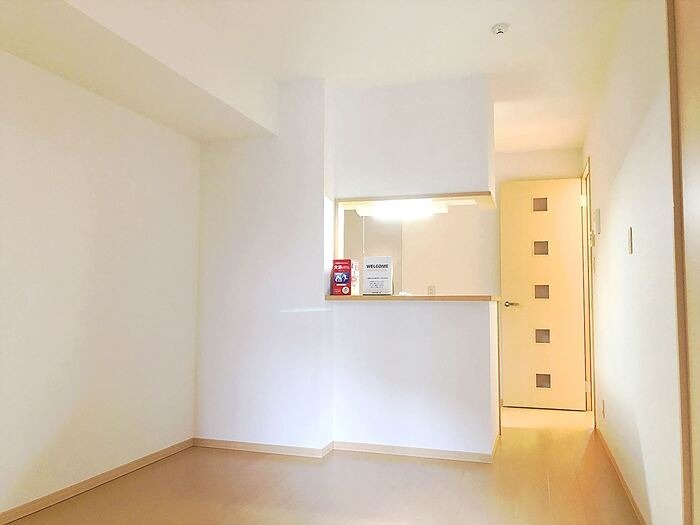 居室・リビング　エアコン完備で一年中快適にお過ごしいただけます。