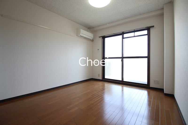 居室・リビング　※別室写真です（325号室）