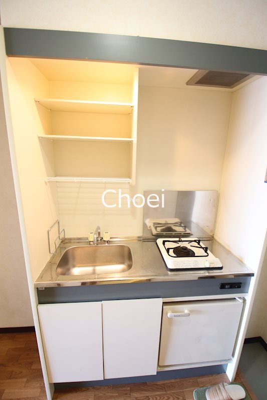 キッチン　※別室写真です（325号室）