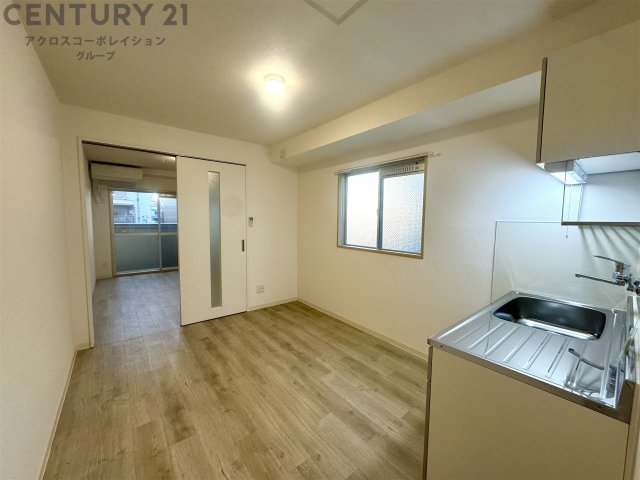 居室・リビング　リノベーション物件！