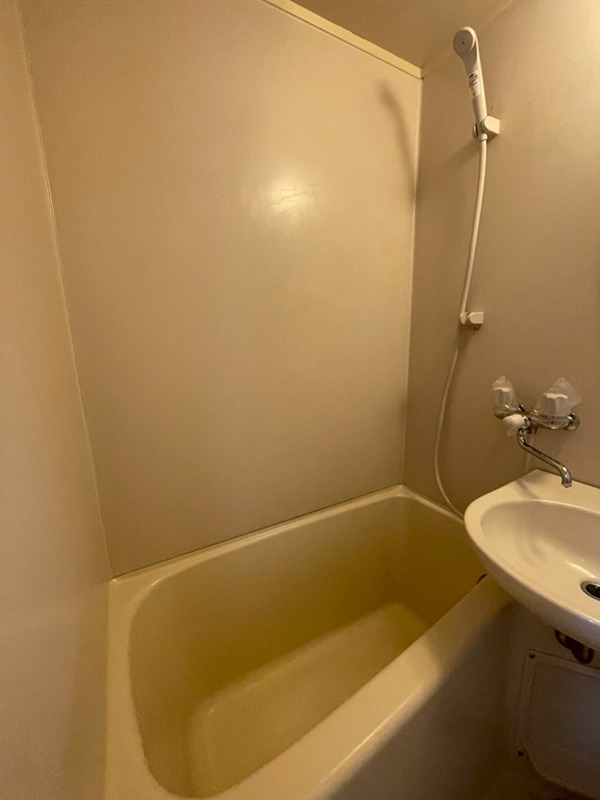 バス・シャワールーム　別部屋参考写真