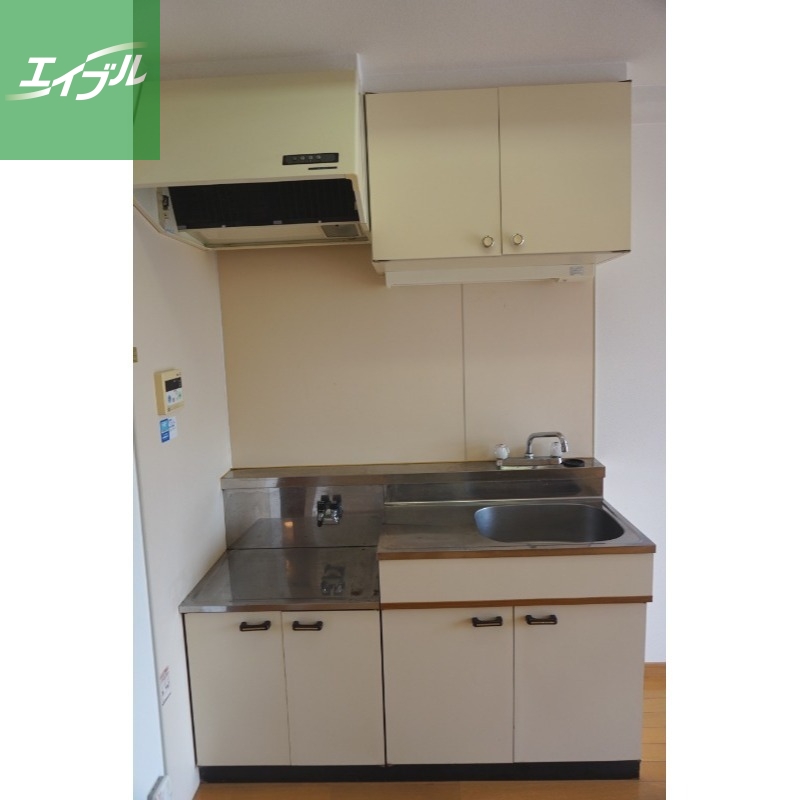 キッチン　※写真は別号室のものを使用　※写真は別号室のものを使用