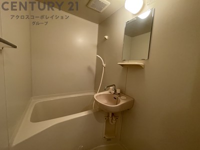 バス・シャワールーム　シンプルな機能的なユニットバスです！