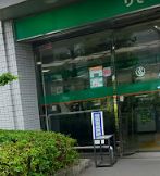 銀行　りそな銀行 長吉支店（銀行）まで140m