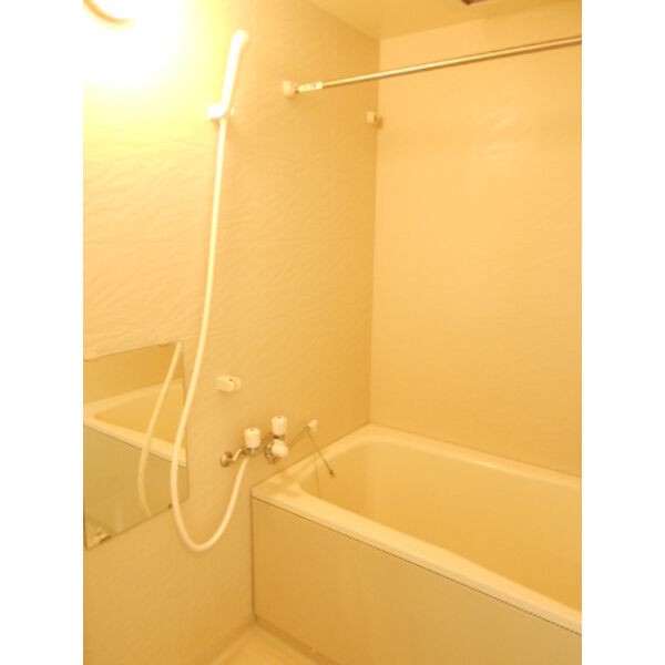 バス・シャワールーム　浴室