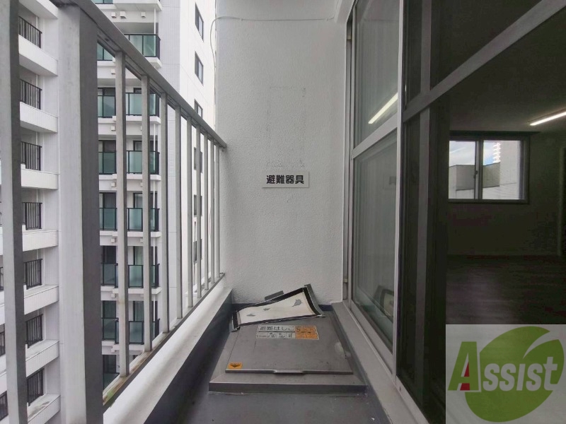 バルコニー　バルコニーです。洗濯物を干したり一息ついたりできますね！