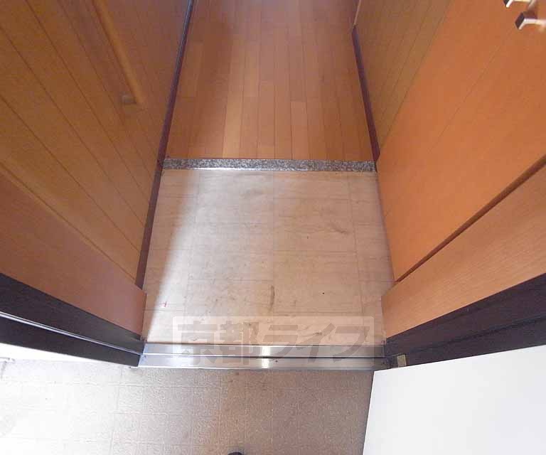 玄関　玄関です。