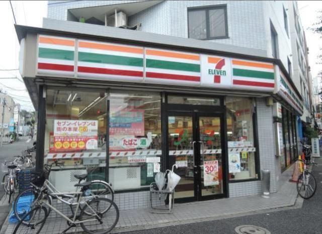 コンビニ　セブンイレブン（コンビニ）まで451m