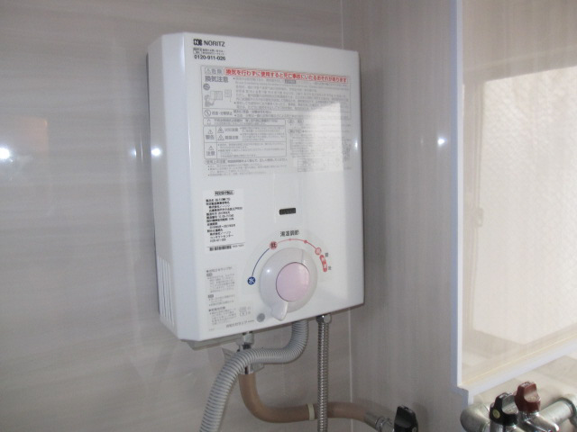 その他設備　給湯機