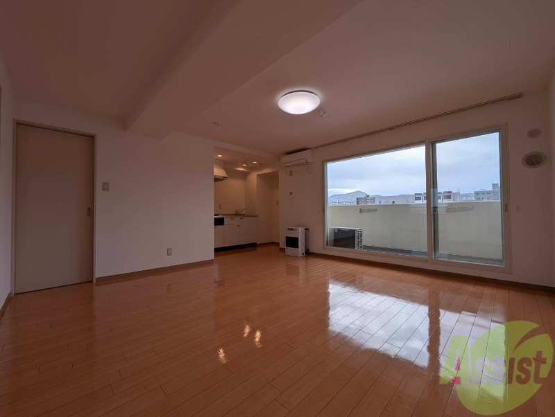 居室・リビング　広くてキレイなＬＤＫが広がっていて、充実した生活が送れそう。