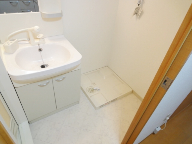 洗面設備　同物件、別号室のものです。