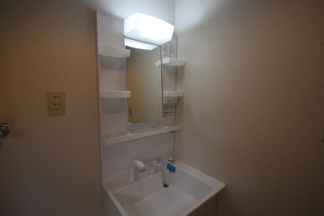 洗面設備　別室の参考写真です。※現況優先