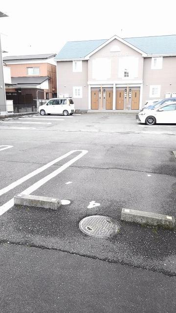 トイレ　駐車場