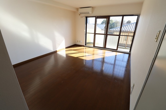 居室・リビング　リビング（エアコン付）