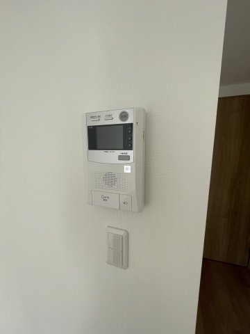 セキュリティ　来訪者が確認できる女性に安心の「TVモニターホン」