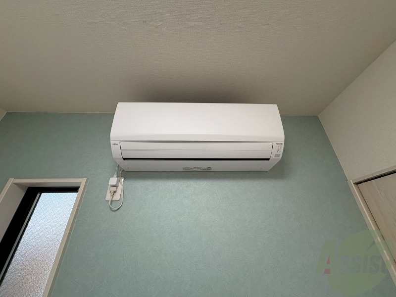 その他設備　こちらはエアコンになります。快適にお過ごし出来ますね。