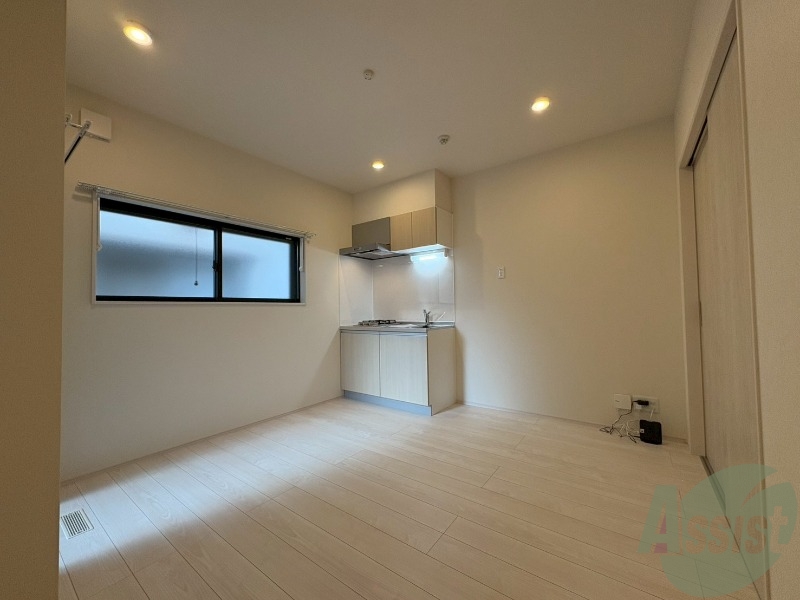 居室・リビング　こちらは６．９帖のリビングになります。オシャレな雰囲気です。