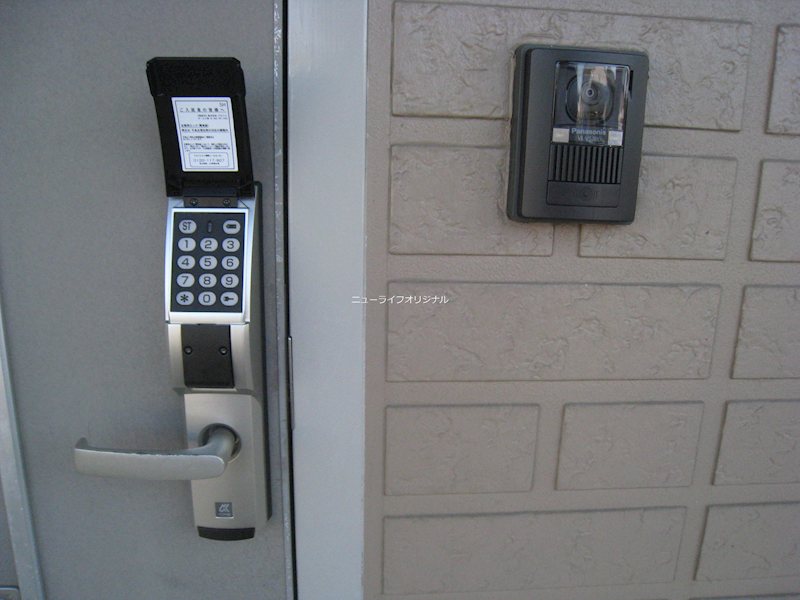 玄関　充実のセキュリティで暮らしをサポート！