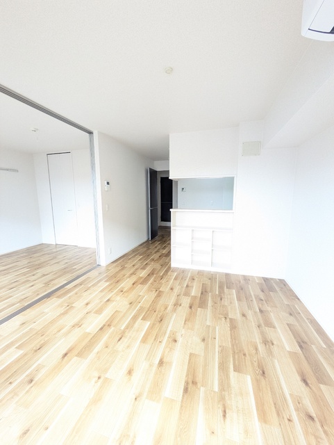 居室・リビング　１０．５帖のリビング