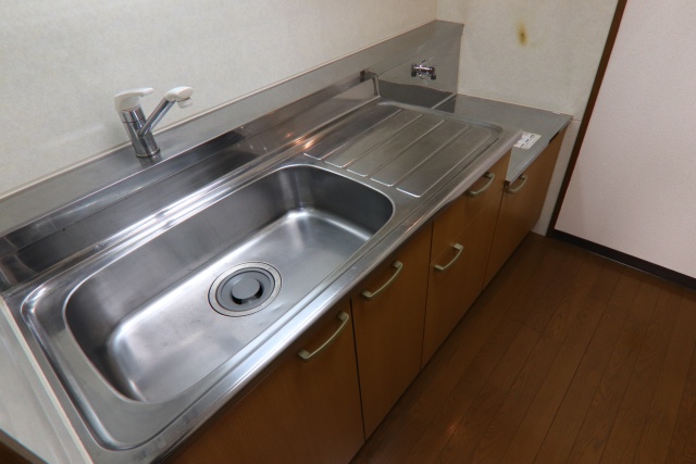 キッチン　※別部屋参考写真、現況優先です※