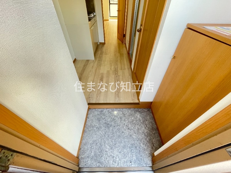 玄関　同型別部屋写真