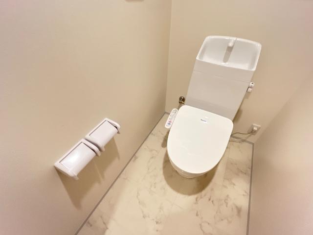 トイレ　シャワー付トイレ