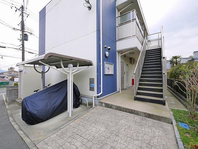 エントランス　ゆとりのあるエントランスです