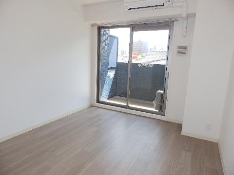 居室・リビング　室内