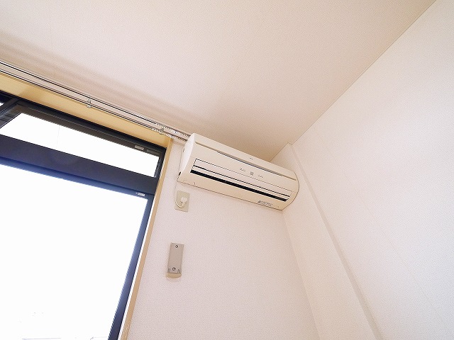 その他設備　エアコンつき