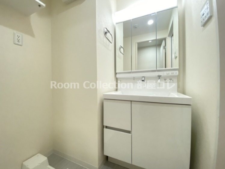 洗面設備　※同物件他部屋写真