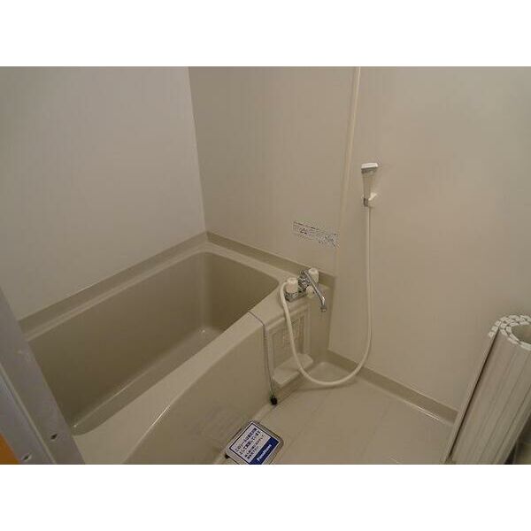 バス・シャワールーム　日々の疲れを癒すお風呂付です